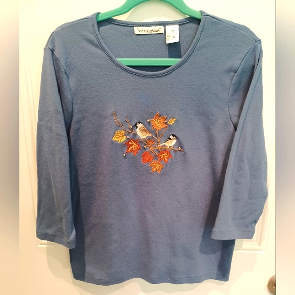 BEAUTIFUL BONNIE EVANS METALLIC EMBROIDERED AUTUMN LEAVES & BIRDS COTTON TOP! - Picture 1 of 3